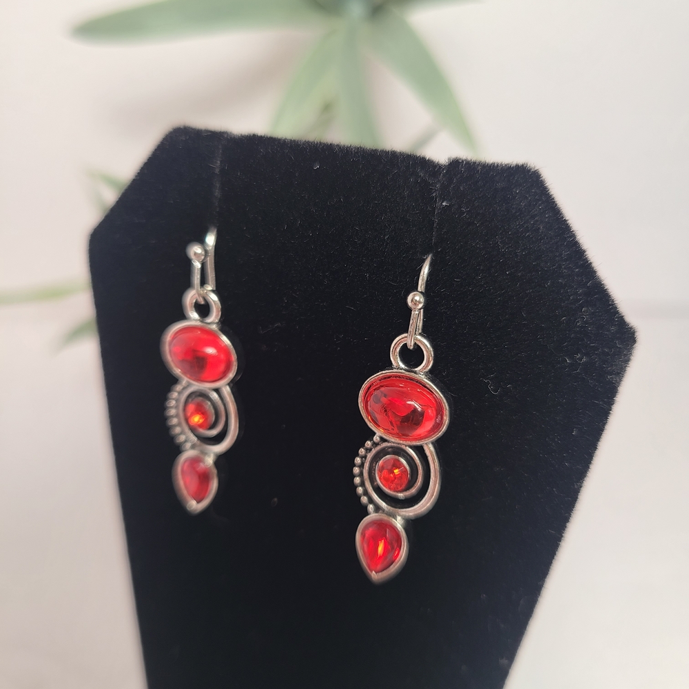 Elegant Red and Silver Tone Dangle Earrings - Picture 3 of 5